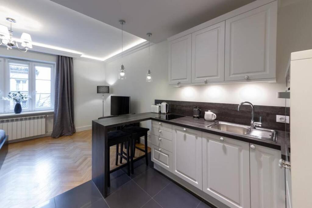 Apartamenty-Mi Crystal Варшава Экстерьер фото